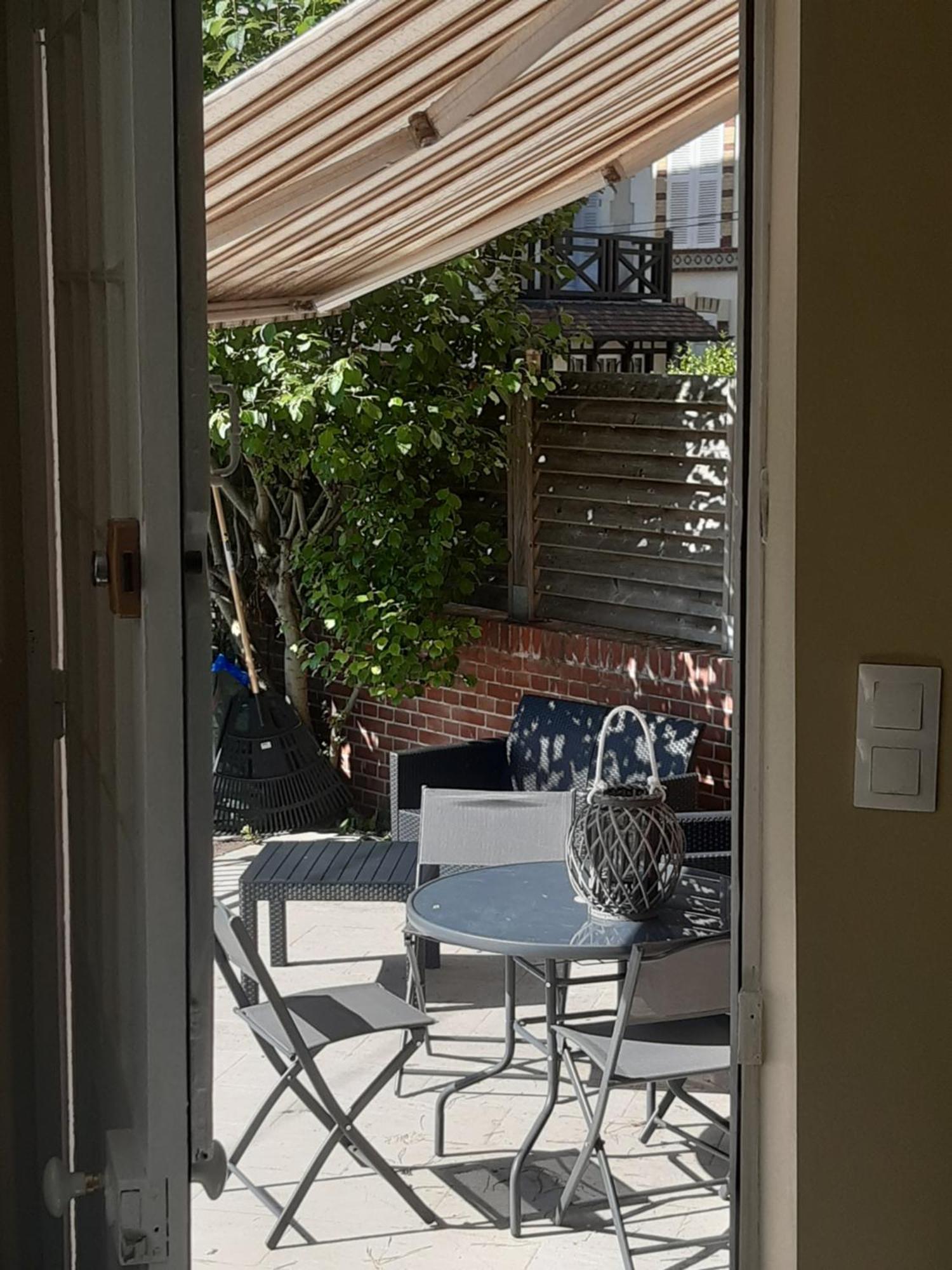 Les Lucioles, Trouville- Sur-Mer Extérieur photo
